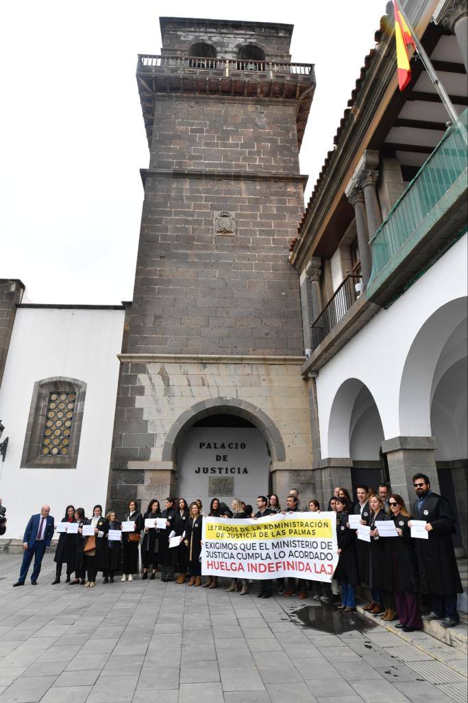 Fotos: Los letrados de la administración de Justicia siguen firmes en su protesta