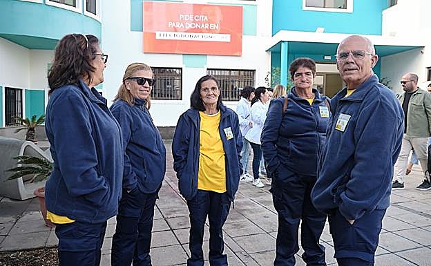 Los trabajadores y las trabajadoras realizarán labores de limpieza y mantenimiento en el municipio. 