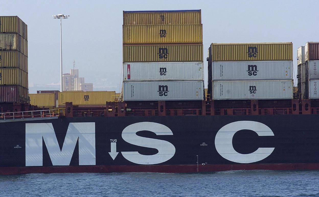 El tráfico de trasbordo ha caído con fuerza en enero de este año en La Luz. 