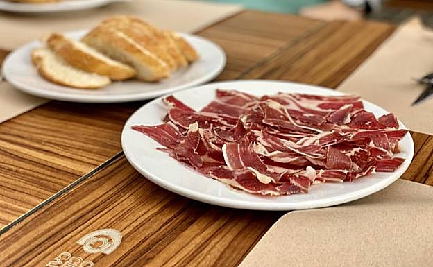 Paletilla ibérica de La Montanera