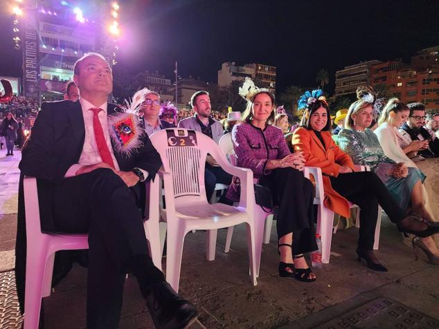 Augusto Hidalgo, Reyes Maroto, Carolina Darias e Inmaculada Medina presenciando la gala.