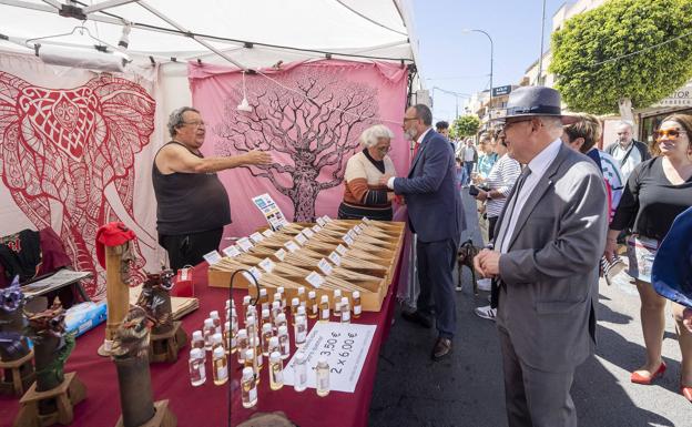 Imagen principal - Morales destaca la Feria del Sureste como incentivo para la producción grancanaria