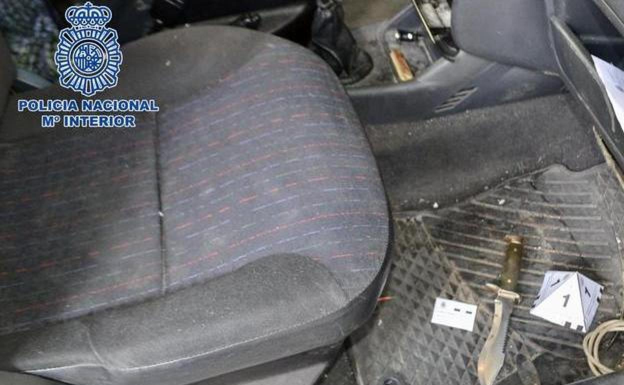 Durante la pelea el joven recibió una puñalada muy grave en el costado izquierdo y otra cuchillada en el muslo.