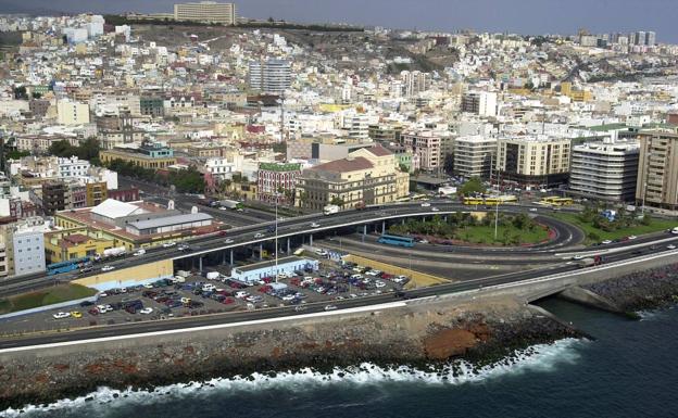 Si va a invertir en Canarias analice bien la ciudad: Santa Cruz ofrece más facilidades que Las Palmas