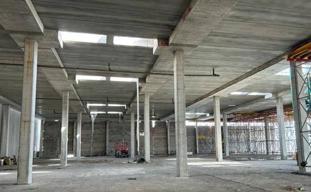HiperDino ampliará en un 45% su centro logístico de Tenerife