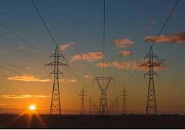 Imagen de archivo de torres eléctricas.