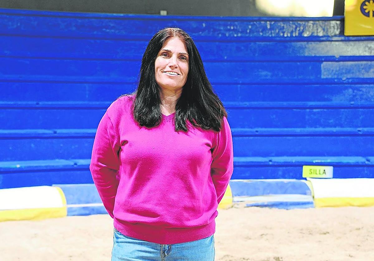 Isabel Lozano, en el terrero del Cruce de Arinaga donde repasó su vida deportiva,