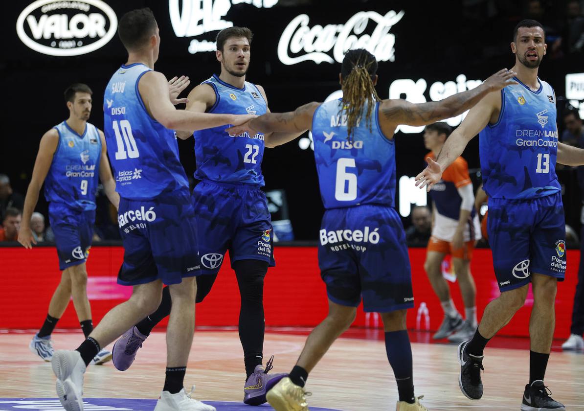 El Dreamland Gran Canaria conquista la Fonteta y sueña a lo grande (79-86)