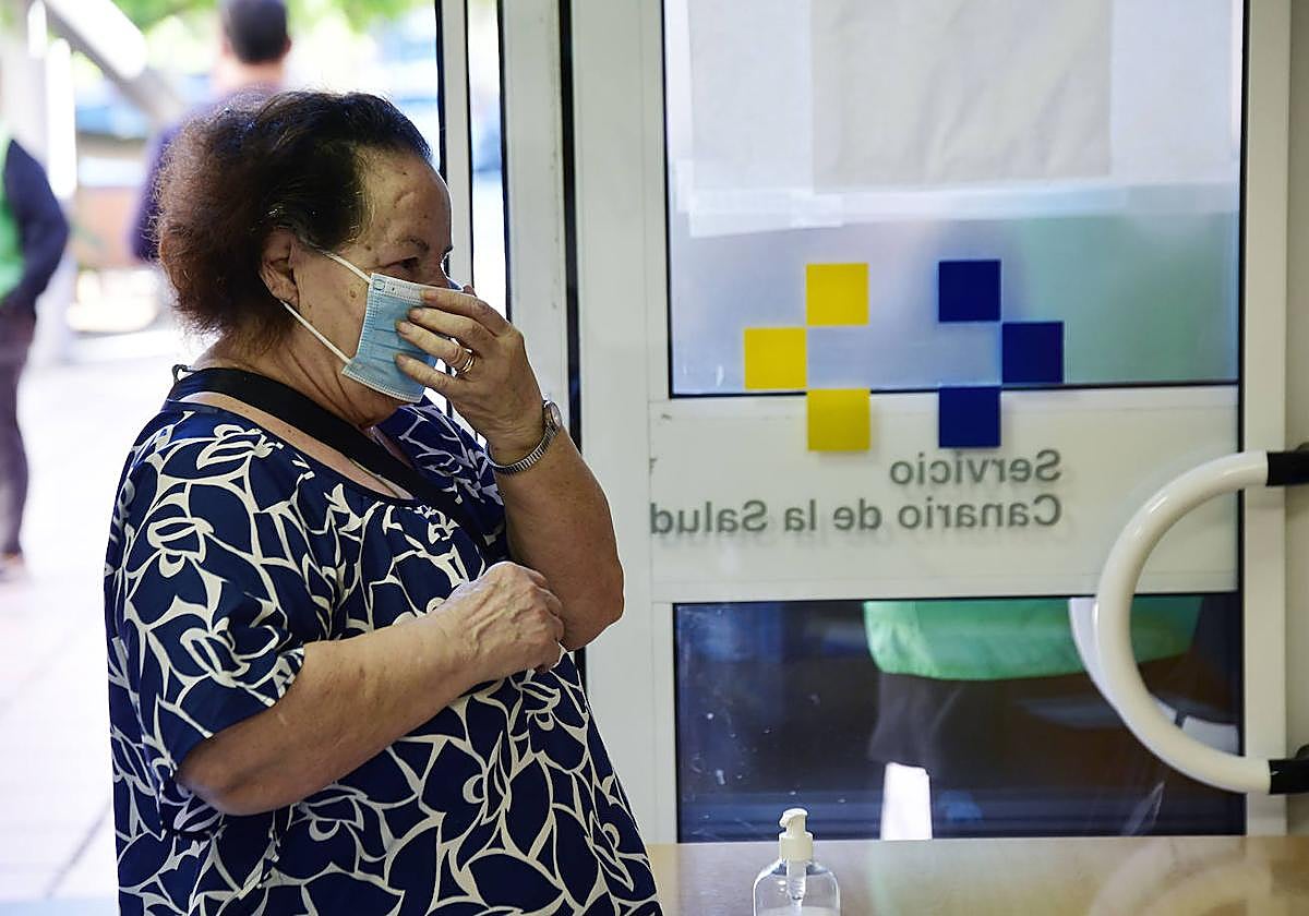 «Mi hija y yo tuvimos una gripe de morirse, la mascarilla llega tarde»