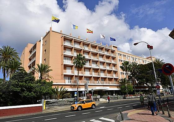 Imagen de archivo de la fachada de las oficinas municipales.