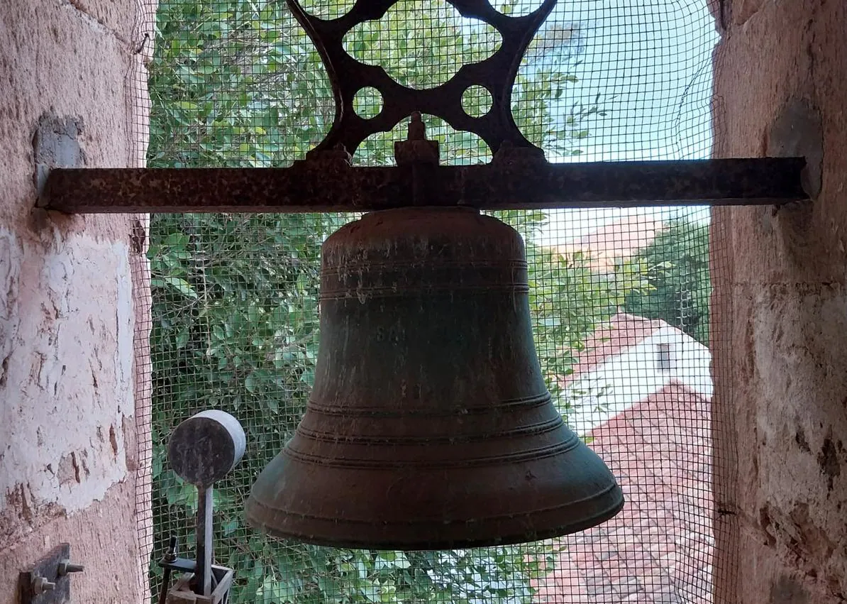 Imagen secundaria 1 - Las campanas de la iglesia de Pájara vuelven a repicar