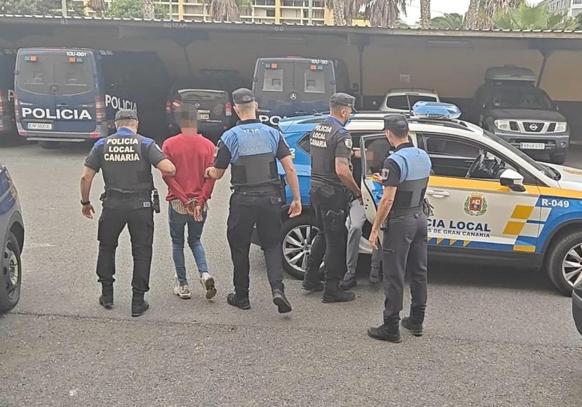Detenidos por robar a dos personas por segunda vez en el Puerto