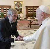 Clavijo: «El papa Francisco agradece al pueblo canario su acogida a los migrantes»