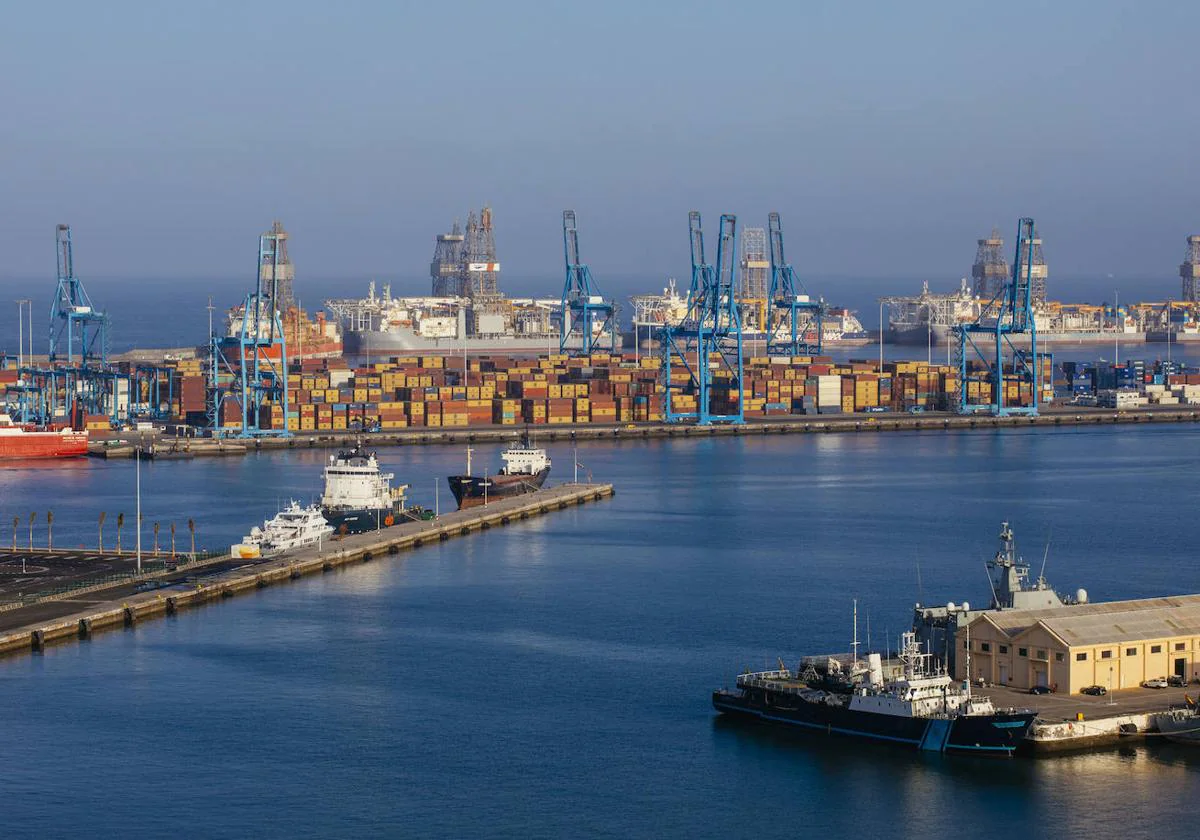 The Csif union denounces "anomalies" in the Port's selective processes