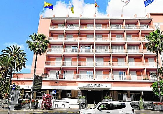 Imagen del Edificio Metropole, donde se sitúan las oficinas principales del Ayuntamiento capitalino.