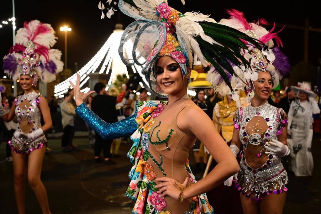 Arranca el carnaval de Las Palmas de Gran Canaria con el desfile anunciador