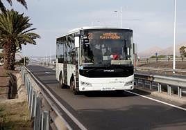 Guagua de transporte interurbano.