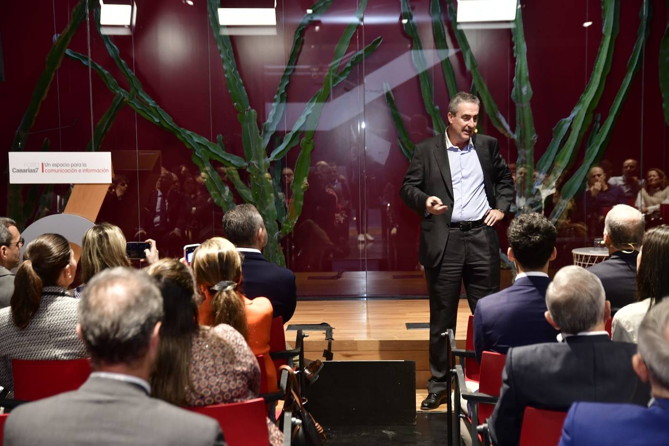 CANARIAS7 alberga el foro &#039;La evolución de la economía y las finanzas en un momento delicado&#039;