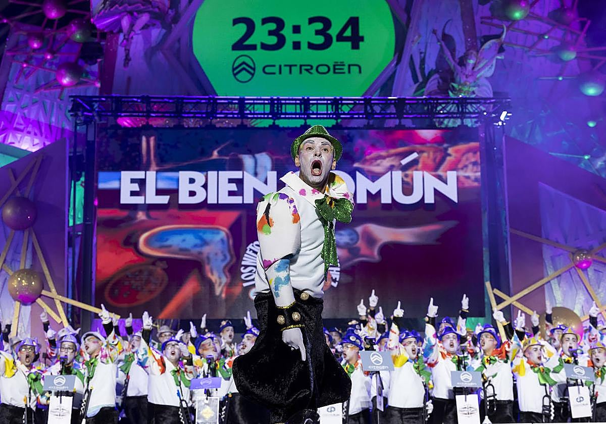 Los Nietos de SaryMánchez, interpretando una de las canciones que les impulsó al primer puesto en la gran final.