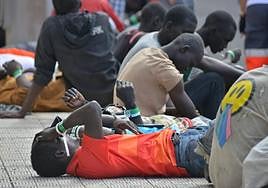 Grupo de migrantes llegado a la isla de El Hierro.