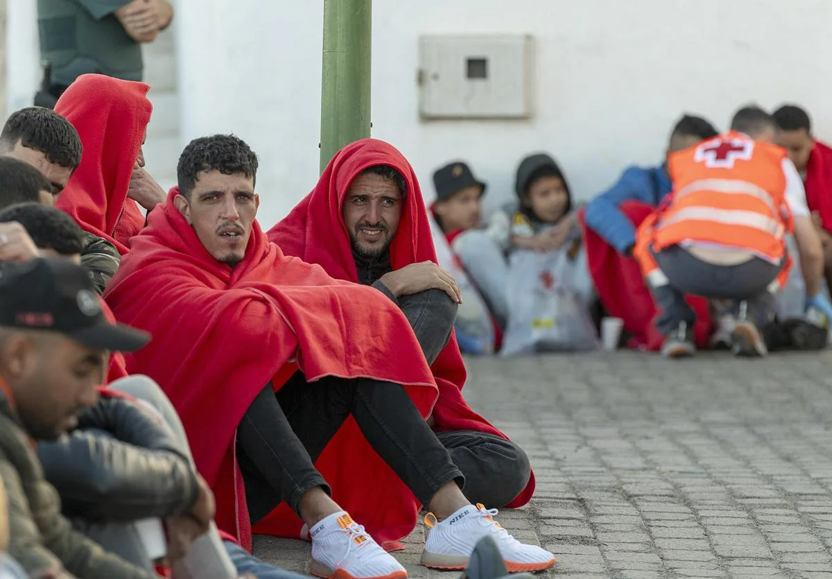 Llegan a Canarias un centenar de inmigrantes en cuestión de horas