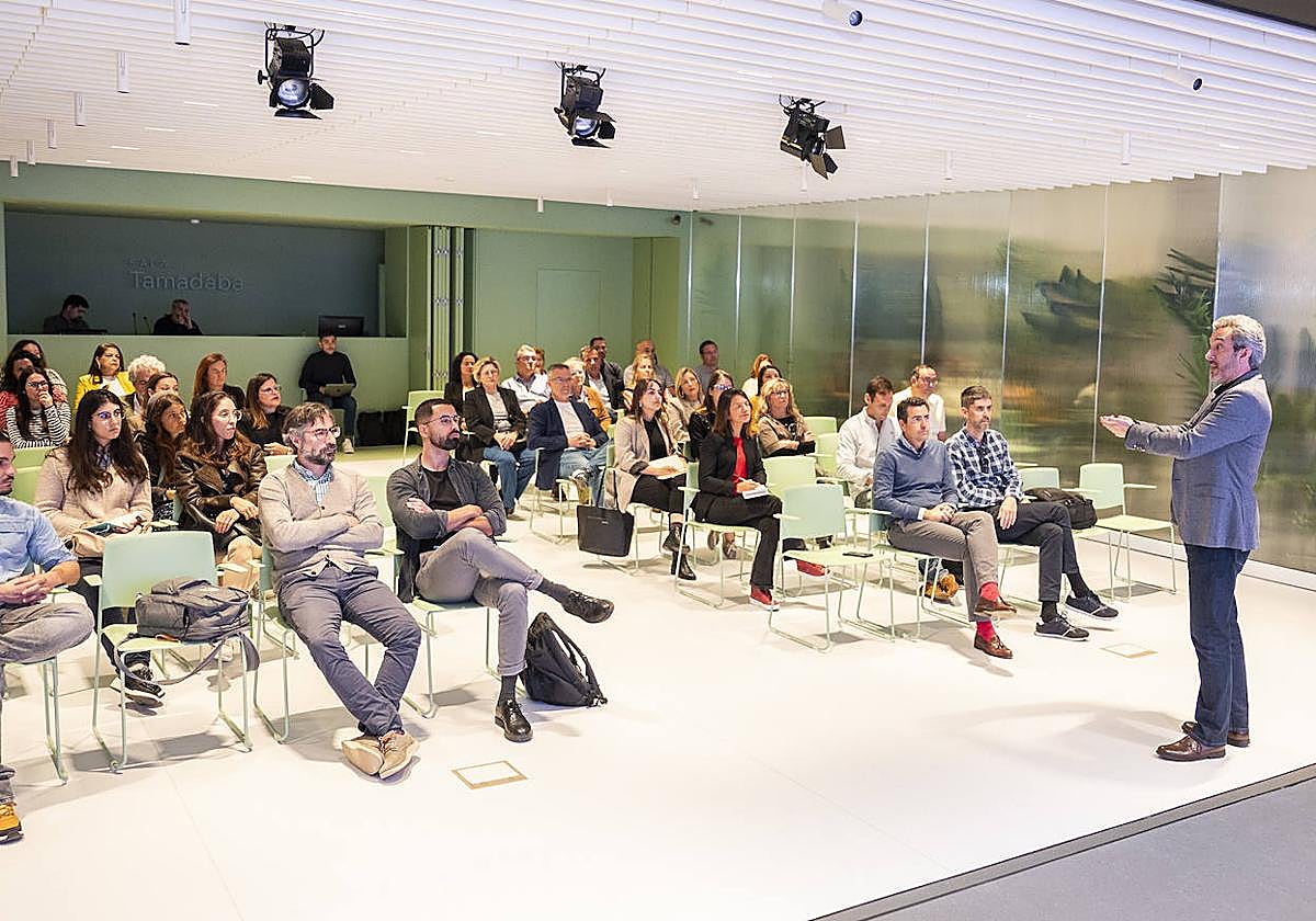 Rafael González, socio consultor de Vivential Value, presentó este jueves los resultados del informe.