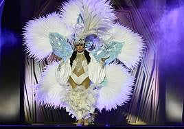 Hassan Tejera con la fantasía que le dio el primer premio en la categoría individual.