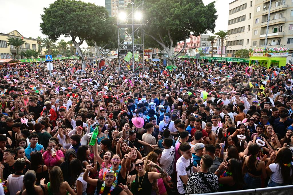 El carnaval toma de día La Isleta
