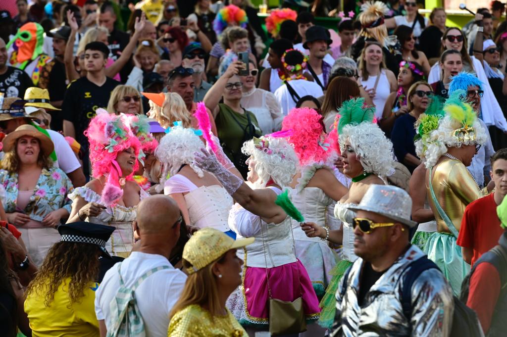 El carnaval toma de día La Isleta