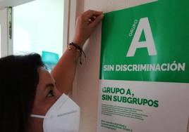 Cartel de la campaña informativa para denunciar la discriminación profesional de enfemeras y fisioterapeutas.
