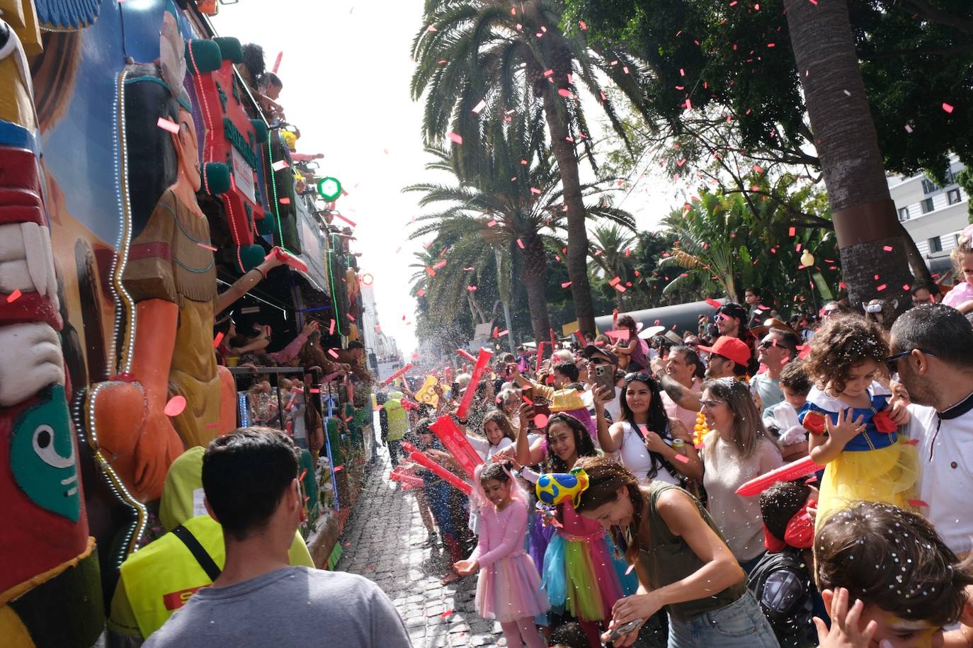El Puerto se llena de mascaritas el martes de carnaval