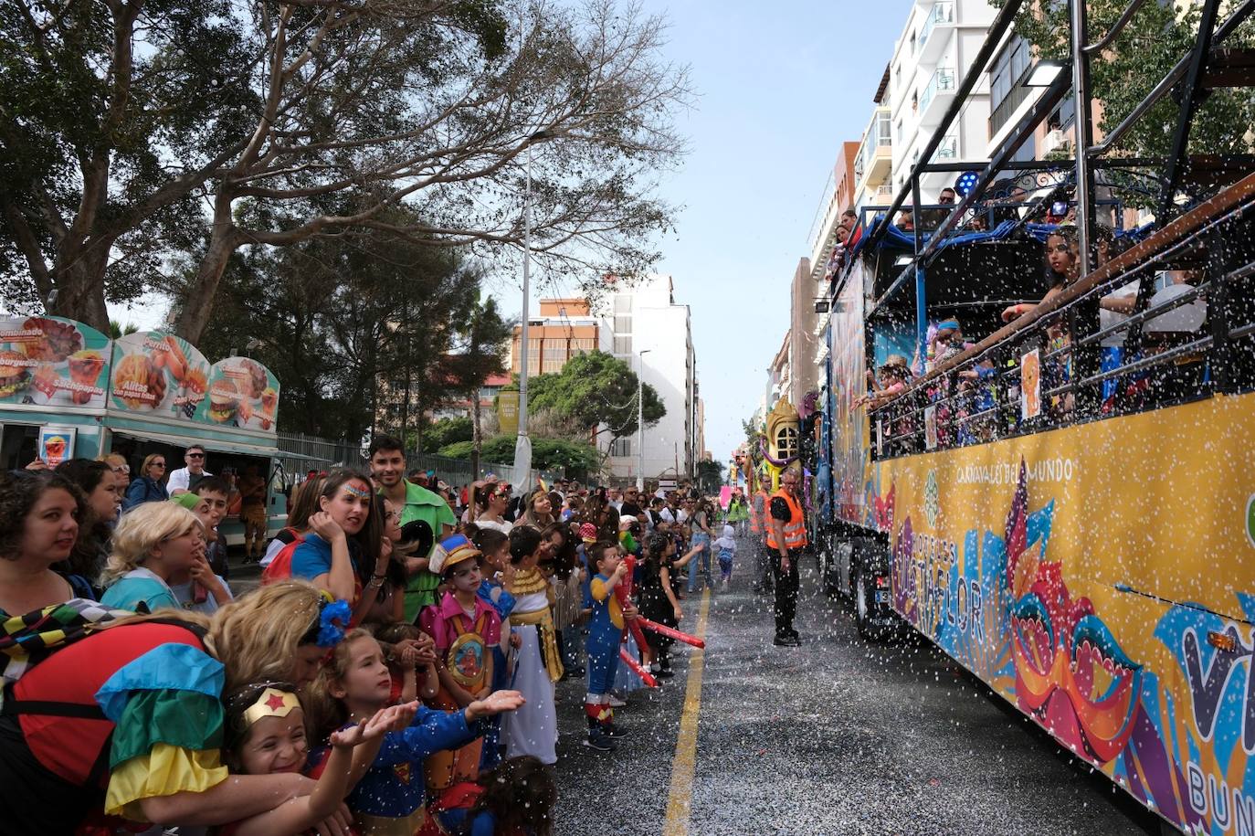 El Puerto se llena de mascaritas el martes de carnaval