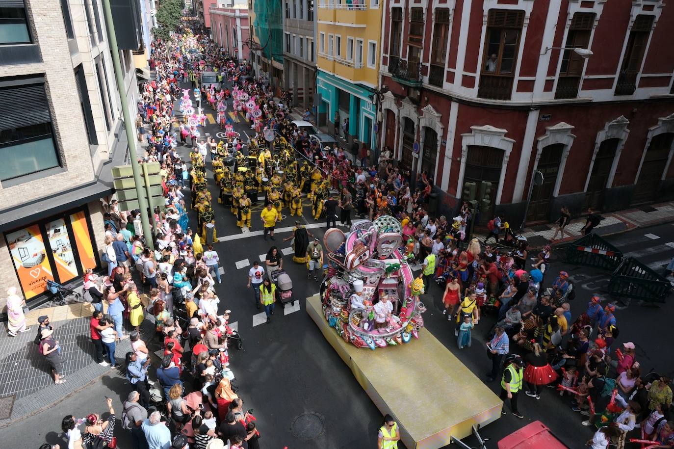 El Puerto se llena de mascaritas el martes de carnaval