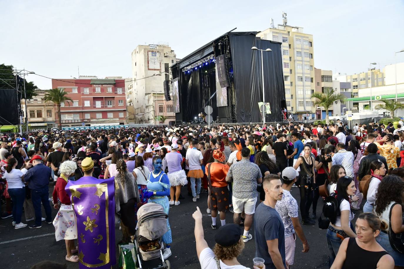 El Puerto se llena de mascaritas el martes de carnaval