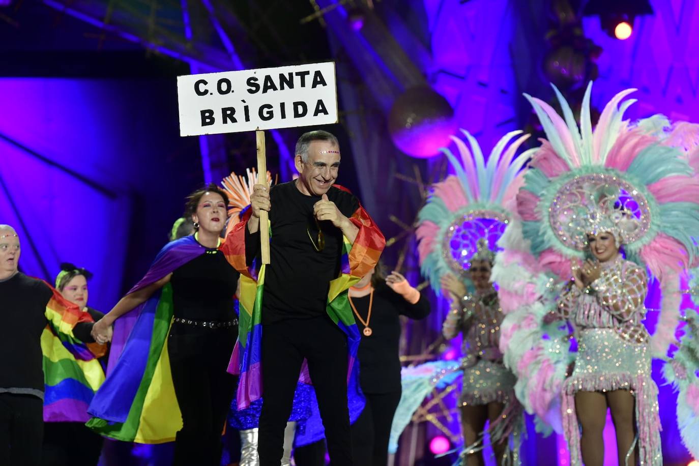 El carnaval de integración reparte ilusión en el escenario del Puerto