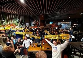 La marea amarilla disfruta en el Captain 13