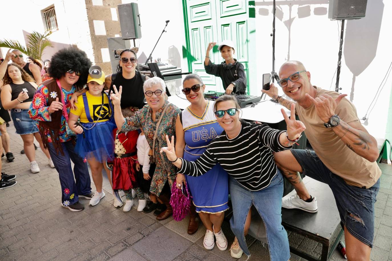 Aguimes vibra con su carnaval de día