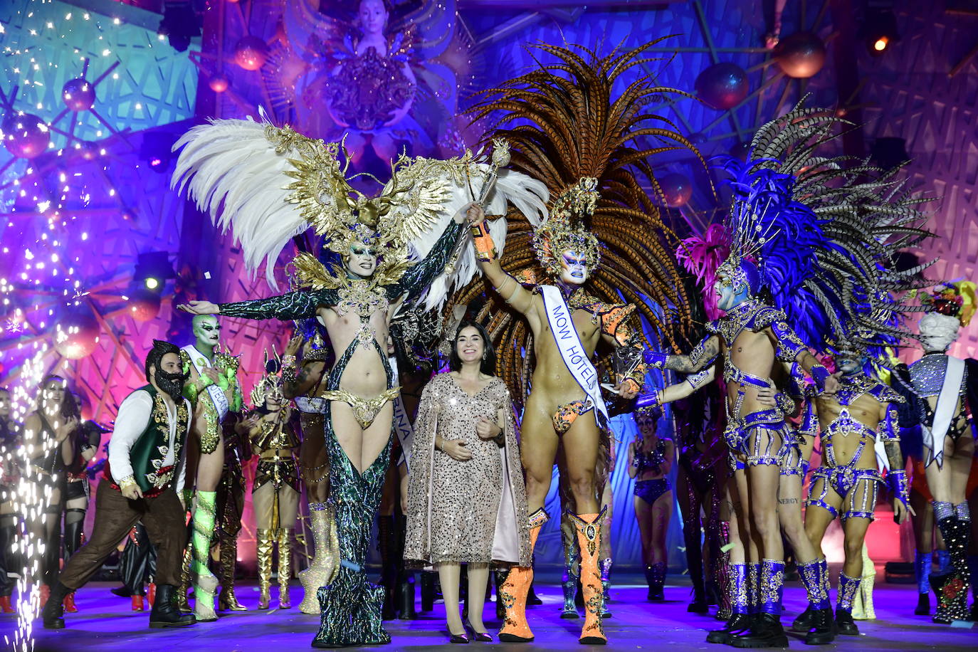 Los drag se suben a sus plataformas en &#039;Los Carnavales del Mundo&#039;