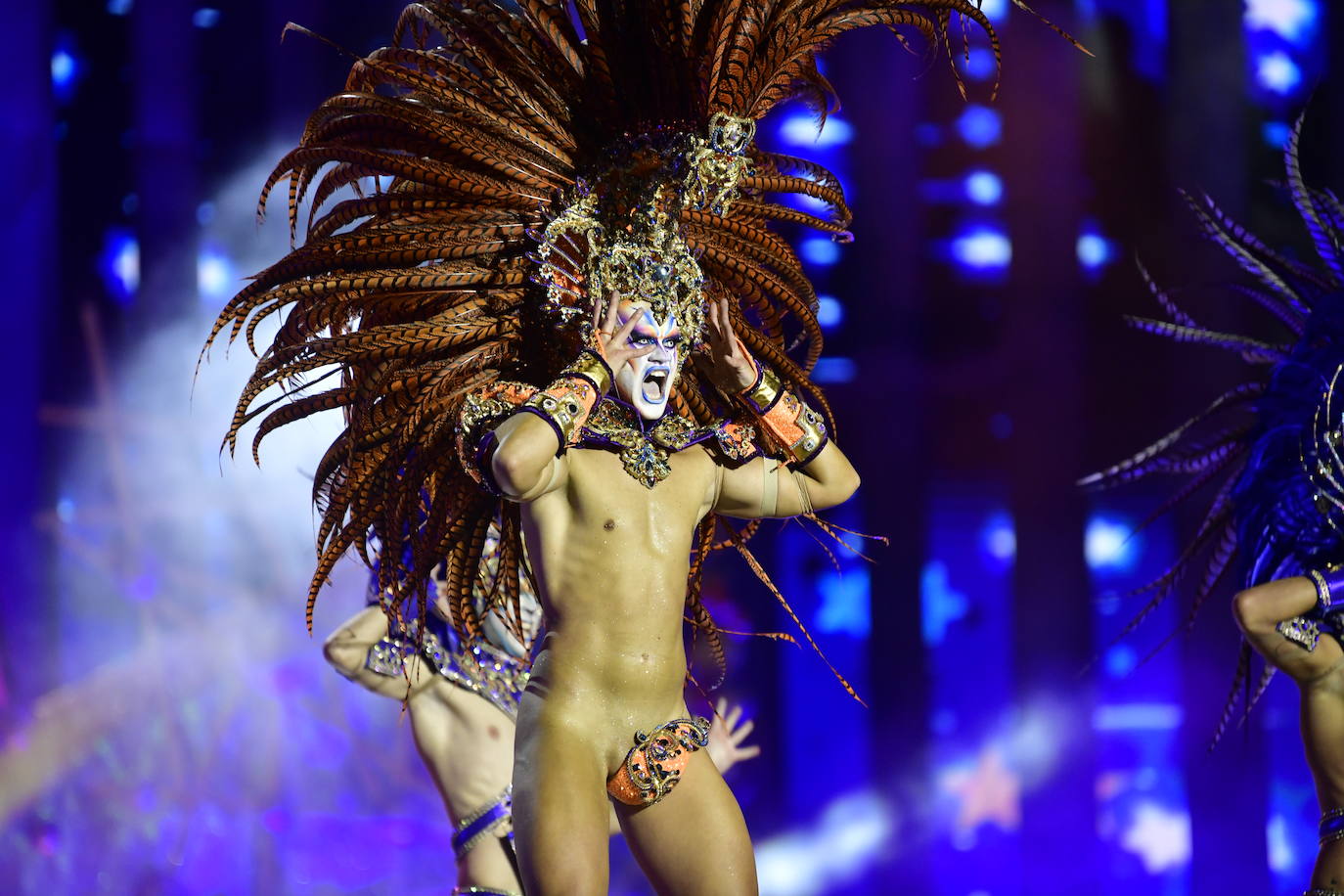 Los drag se suben a sus plataformas en &#039;Los Carnavales del Mundo&#039;