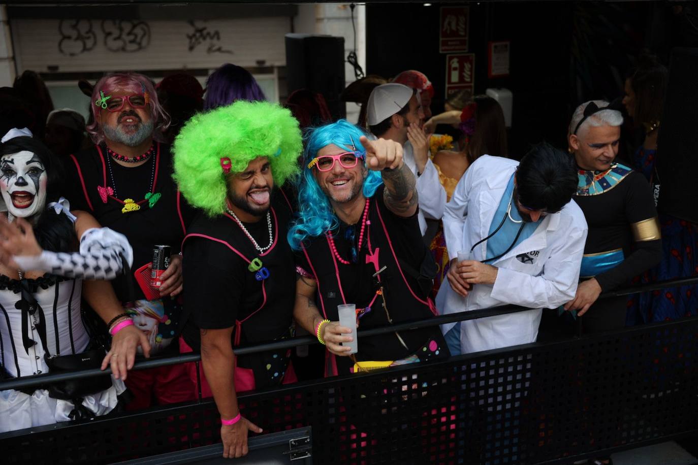 Las mascaritas se lucen recorriendo las calles de la capital grancanaria