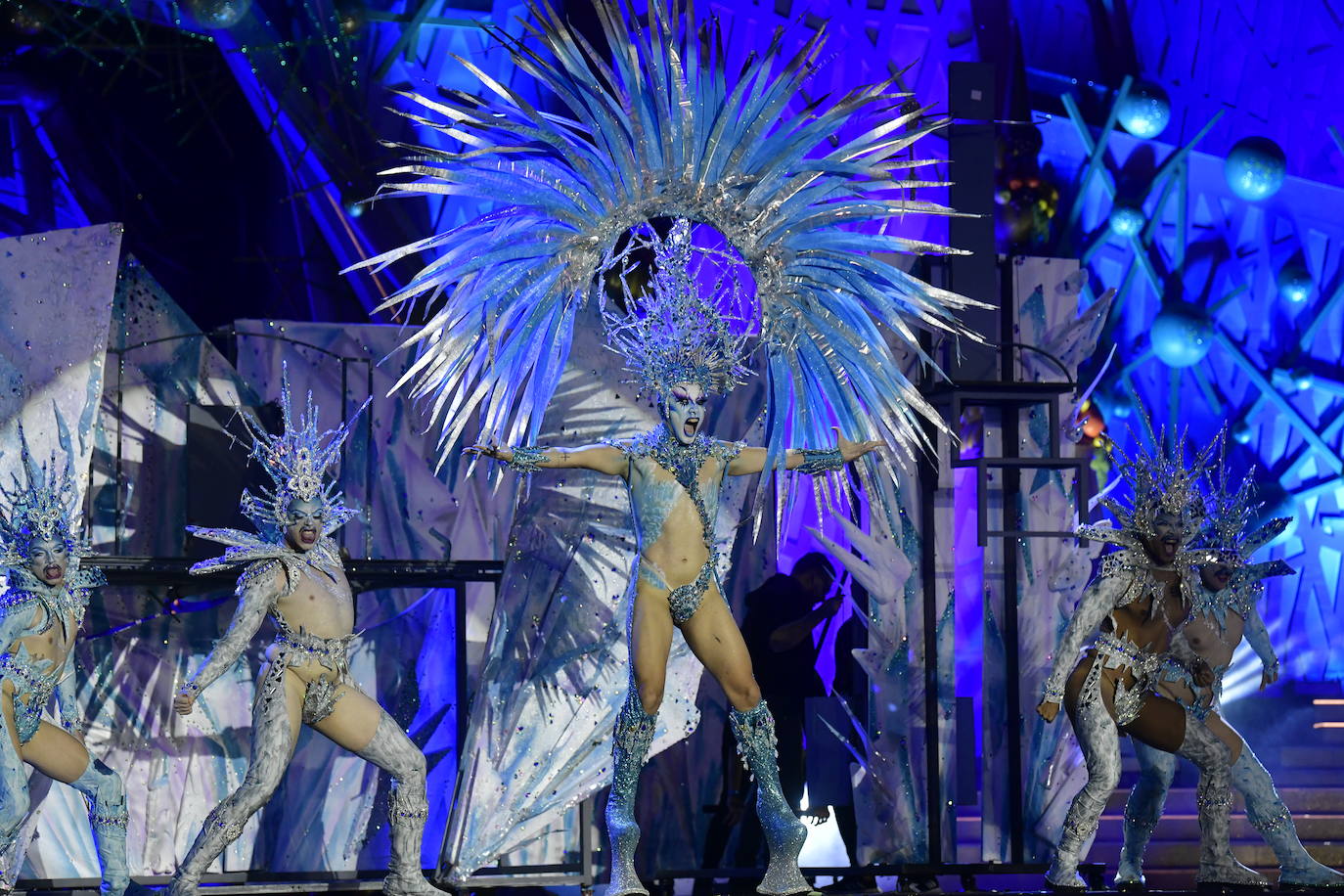 Los drag se suben a sus plataformas en &#039;Los Carnavales del Mundo&#039;
