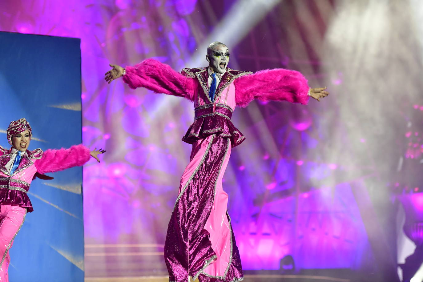 Los drag se suben a sus plataformas en &#039;Los Carnavales del Mundo&#039;