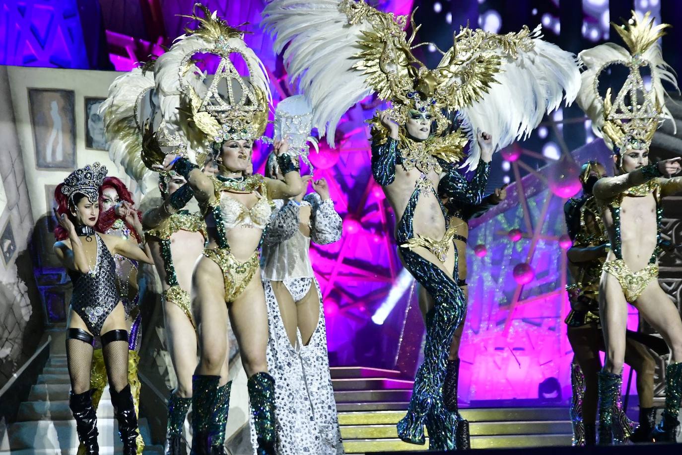 Los drag se suben a sus plataformas en &#039;Los Carnavales del Mundo&#039;
