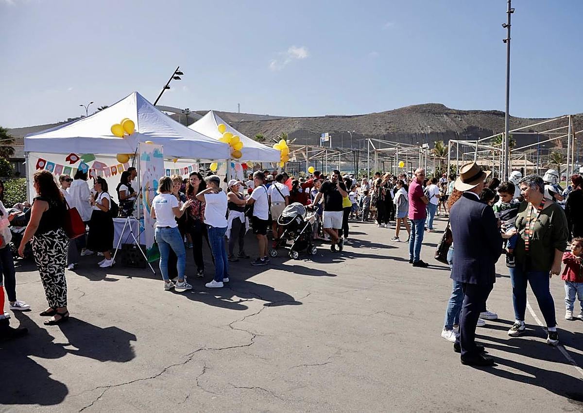 Imagen secundaria 1 - Más imágenes del acto de la Fundación Pequeño Valiente.