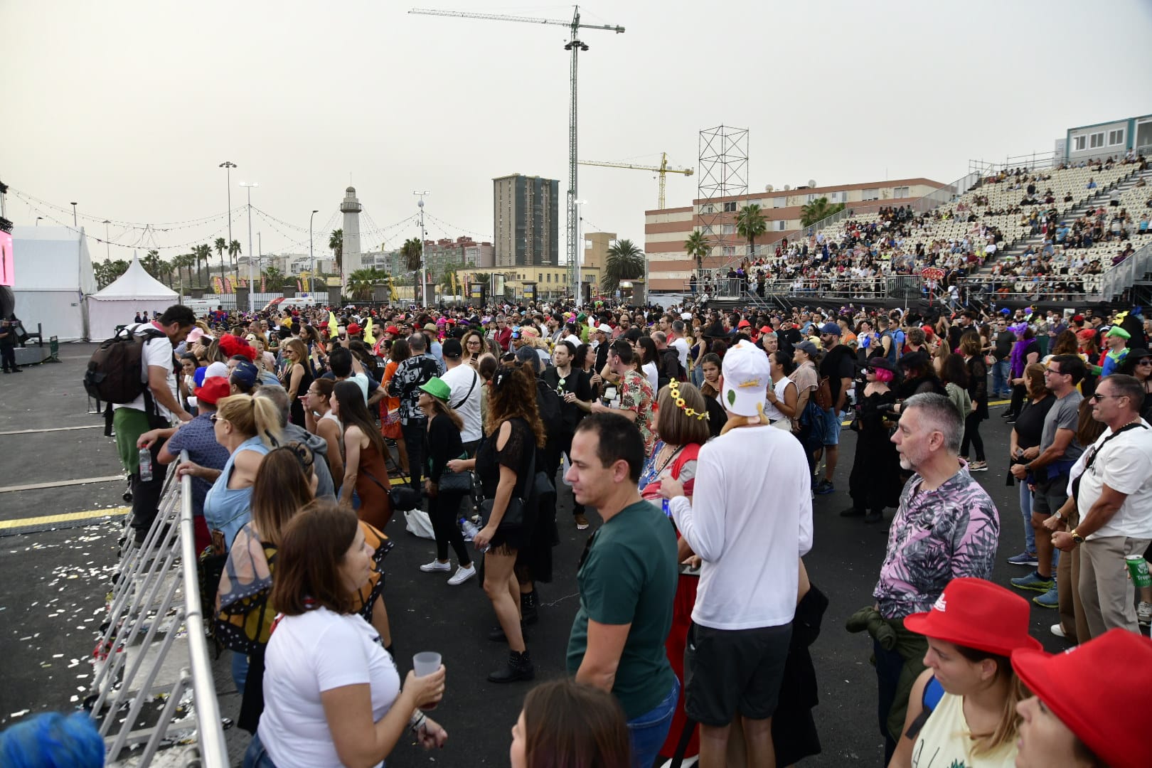 El entierro de la sardina cierra el carnaval de Las Palmas de Gran Canaria