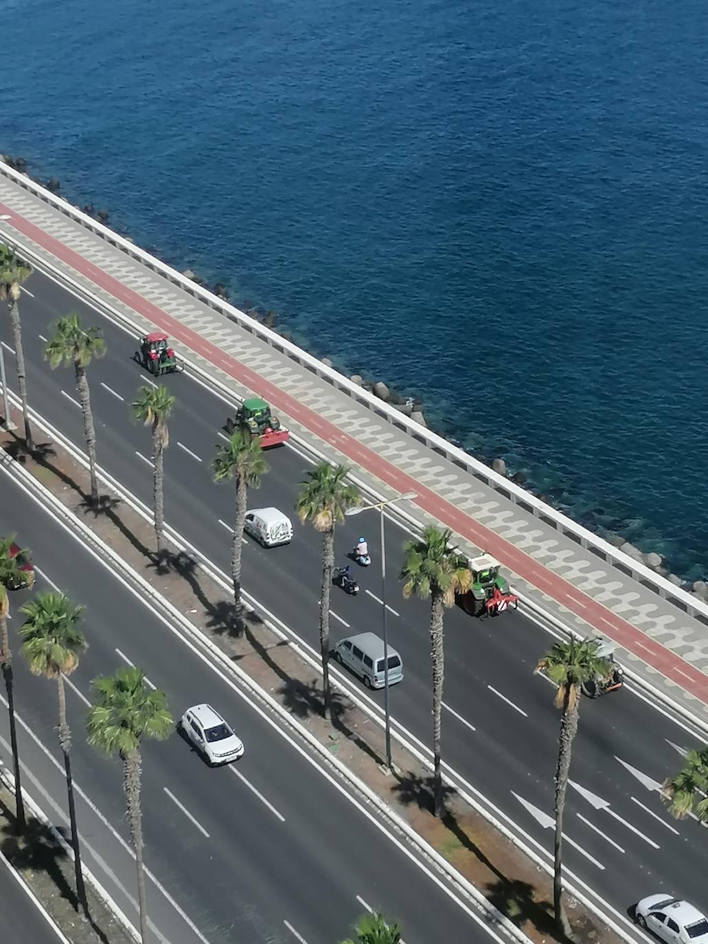 La tractorada toma la capital grancanaria en protesta por la situación del campo