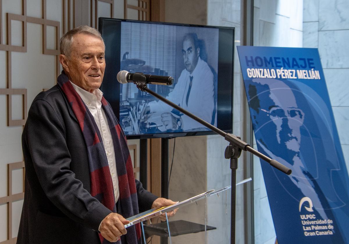 Imagen principal - La ULPGC homenajea a Gonzalo Pérez Melián