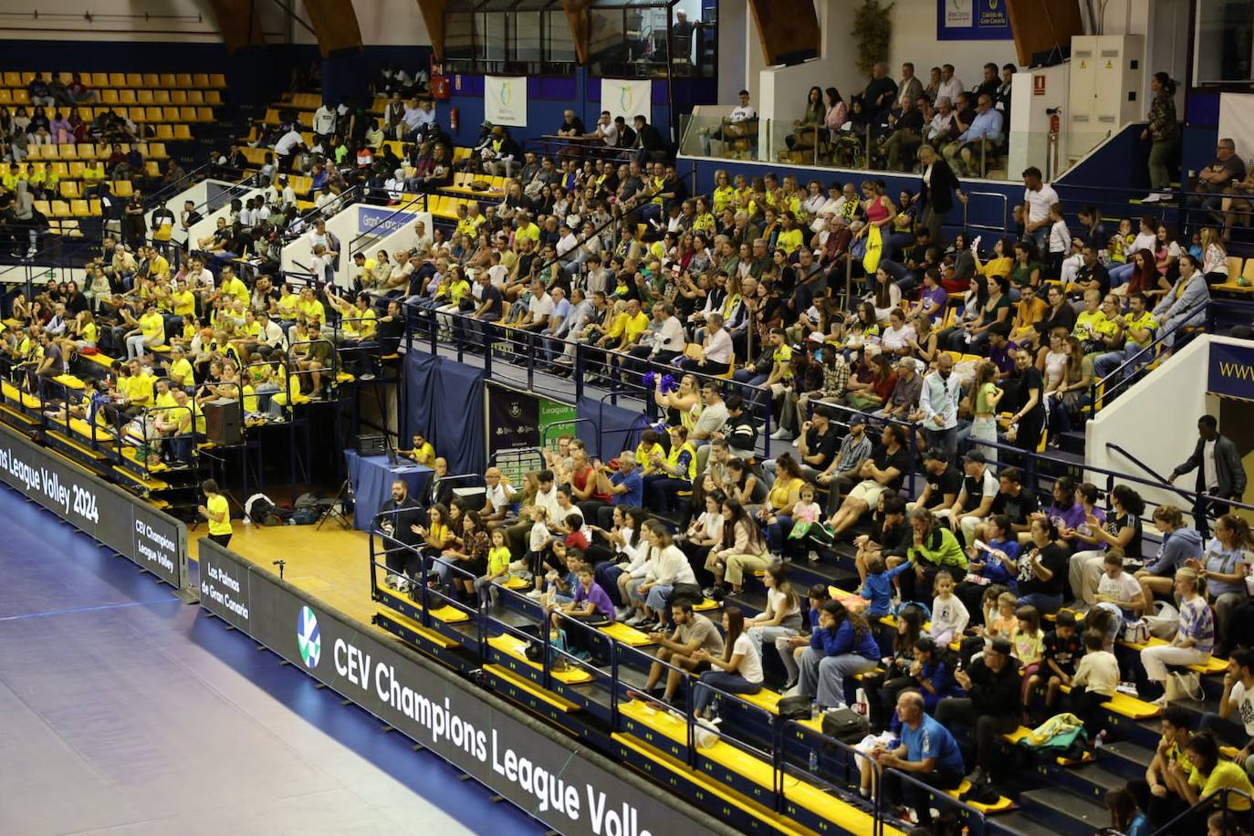 Imagen secundaria 1 - El Ankara golpea primero y el Guaguas lo fía todo a la vuelta