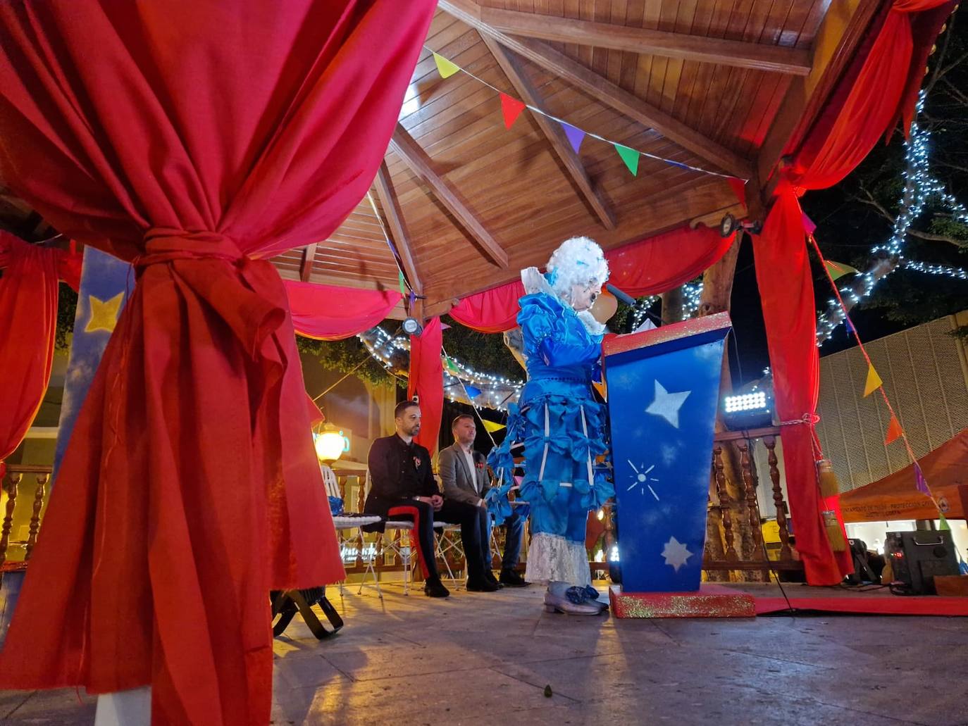 El carnaval de Telde se inaugura con el vibrante pregón de Arnaldo Ojeda