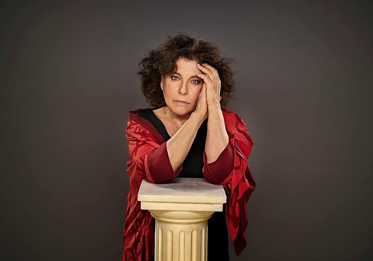 Verso a verso, con Charo López, inaugura la programación teatral del Festival CAE